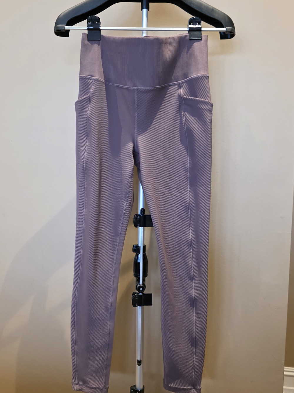 Athleta Ribbed Salutation Stash Rib Mix Tight in Mauve